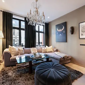 Modern 2nd-floor Luxury Apartment Bergen